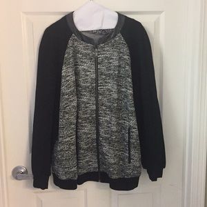 EUC 2X DKNYC  Black and White Jacket